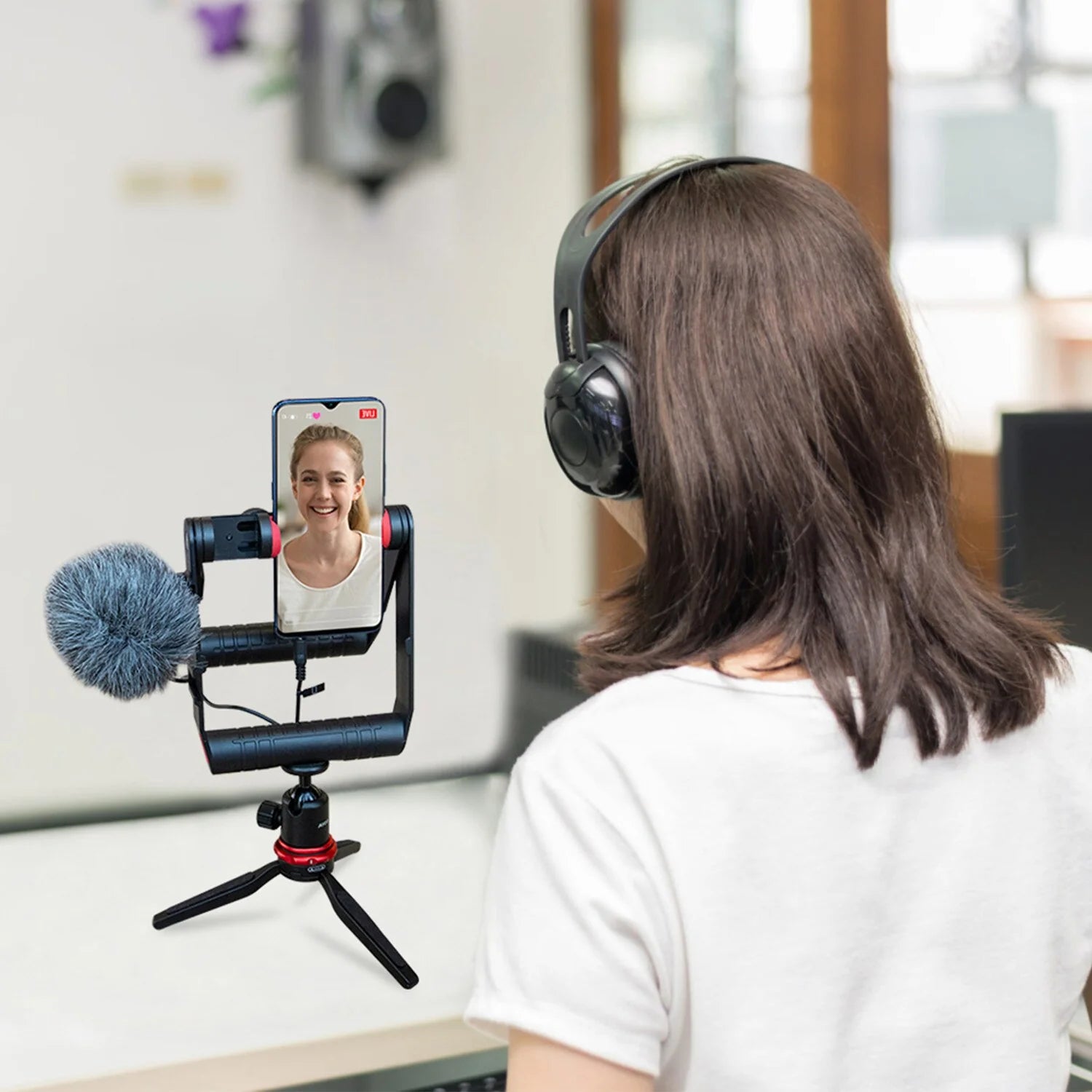 BOYA Multifunctional Smartphone Video Kit – Black
