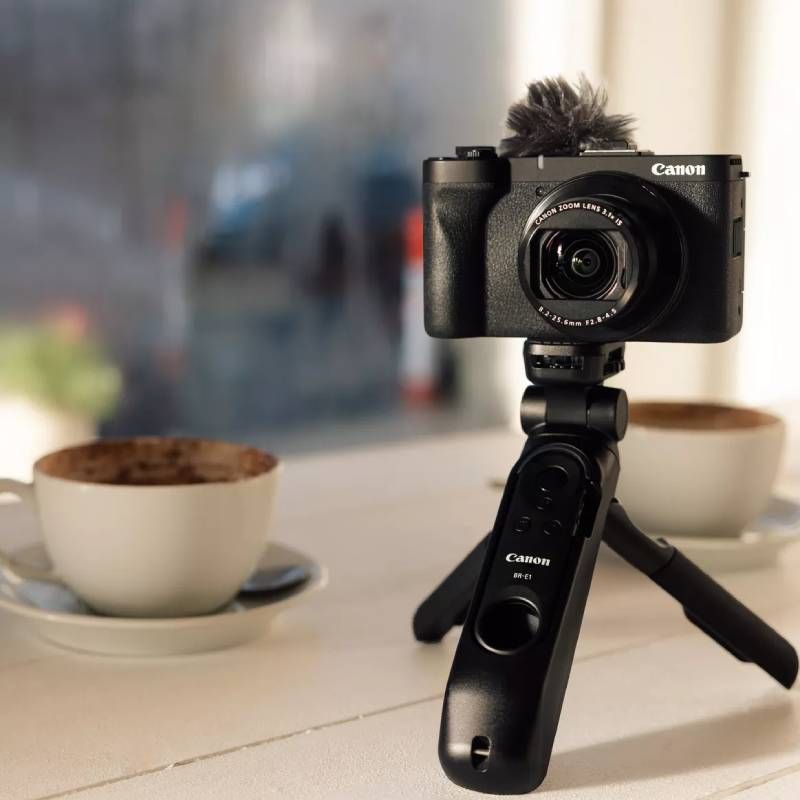 Canon PowerShot V1 Premium Vlogger Kit - 4K Compact Camera with Tripod Grip & 128GB Memory Card | IT Care Kuwait