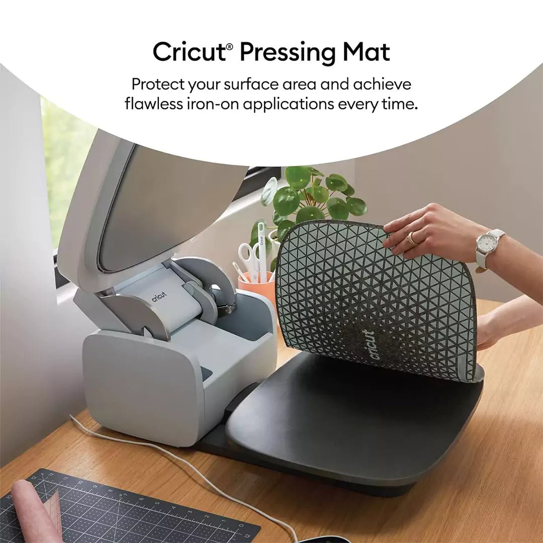 Cricut Pressing Mat – 39.3 cm x 31.7 cm Heat - Resistant Silicone MatIT CareHeat Press Mat
