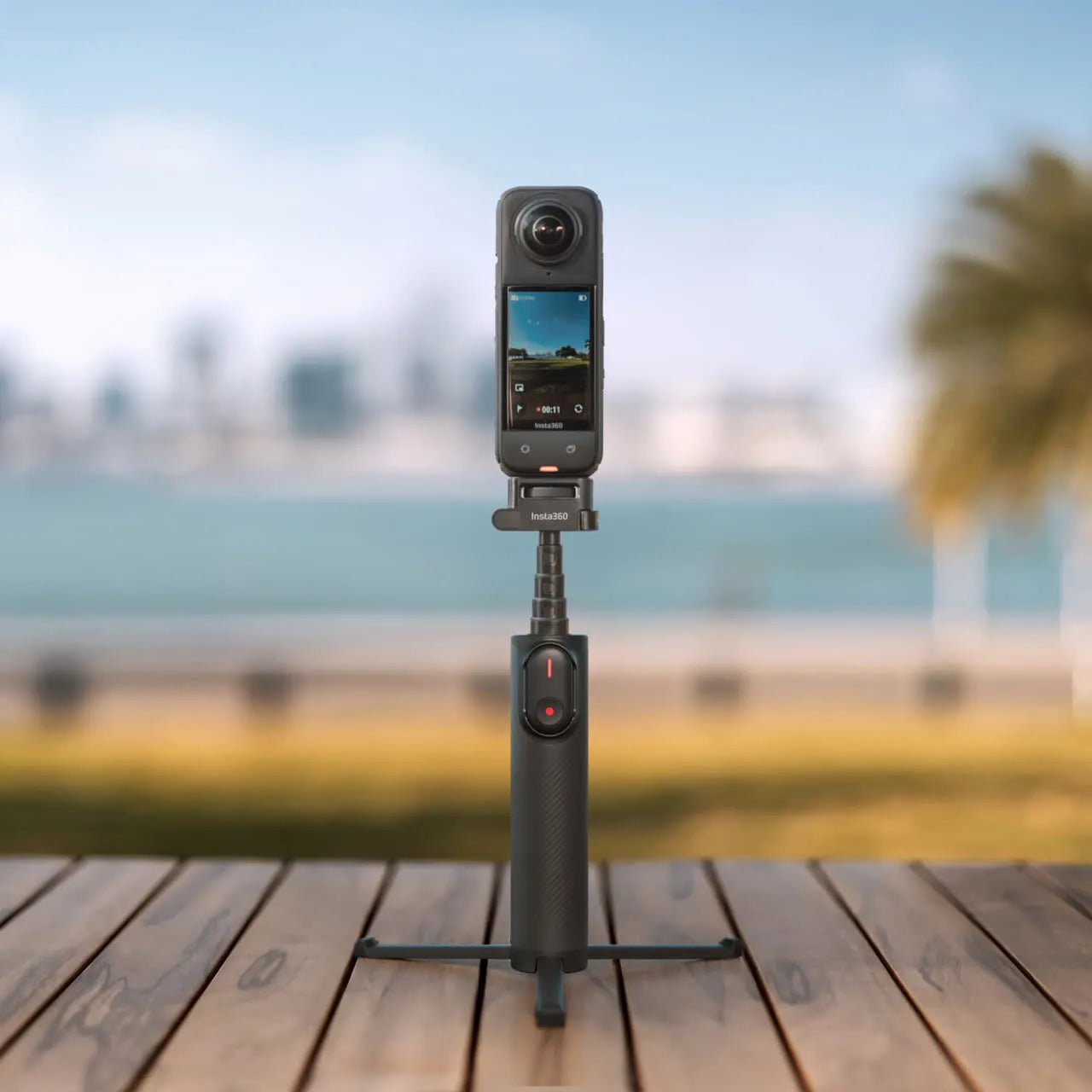 Insta360 Foldable 2 - in - 1 Selfie Stick Remote Kit with Mini Remote (1/4" Mount)IT CareSelfie Stick