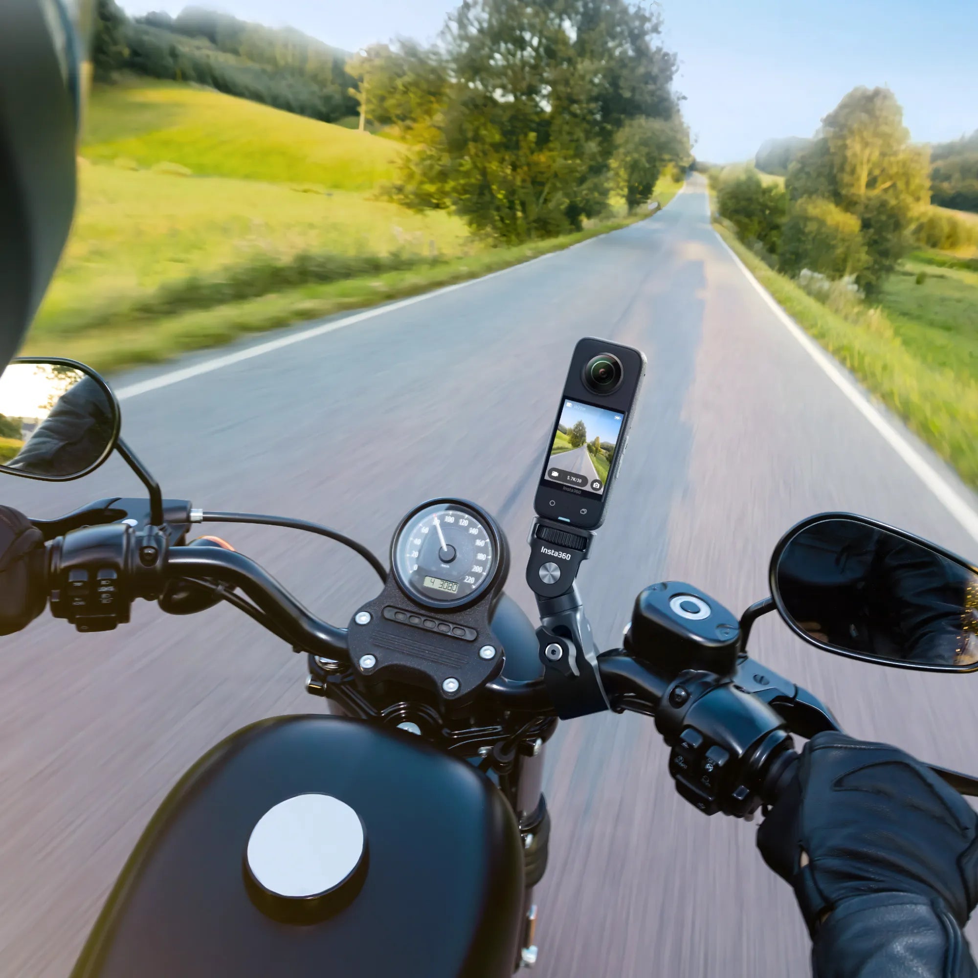 Insta360 Motorcycle Kit Standard – Heavy Duty Clamp & Flexible Adhesive Mount Kit for Action & 360° CamerasIT CareMounting Kit