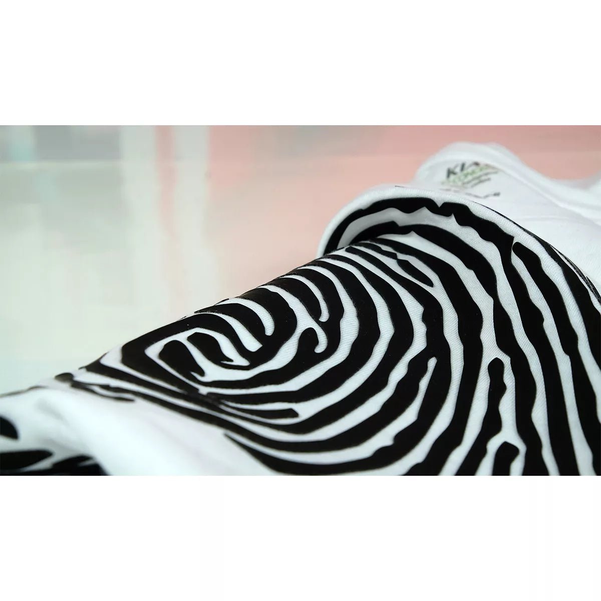 Siser Brick 600 Heat Transfer Vinyl – Black/ 50 cm × 1 m/ High - Density 600 Micron PU HTVIT CareHeat Transfer Vinyl