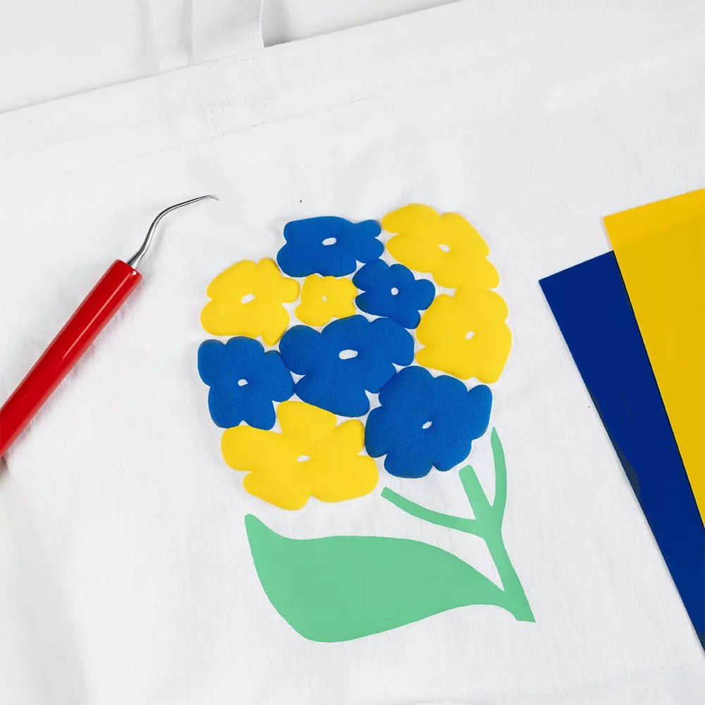 Siser Easy Puff Heat Transfer Vinyl (HTV) – PU 3D Puff Effect – Royal Blue / 50cm x 1mIT CareHeat Transfer Vinyl