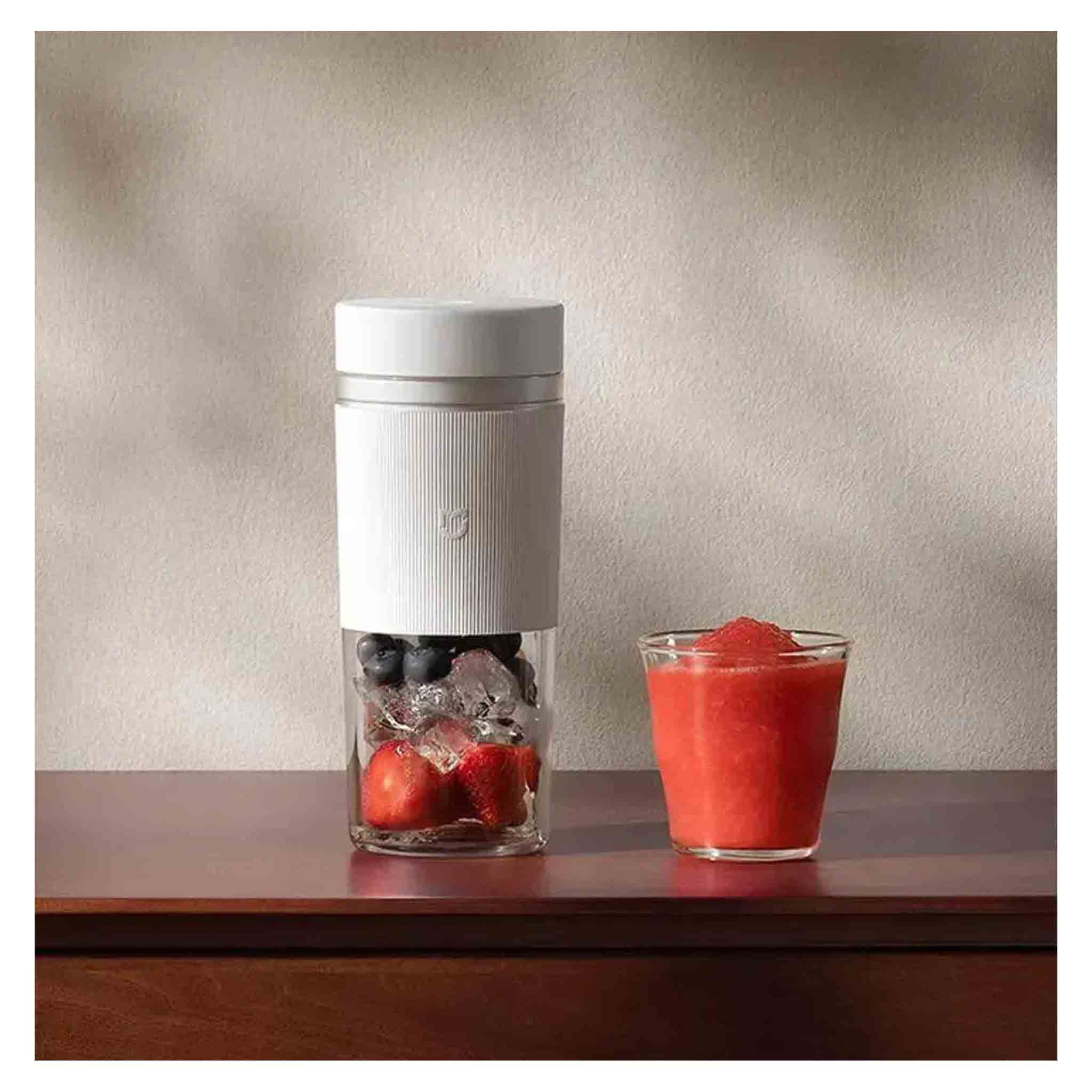 Xiaomi Portable Blender - 45W / 1300mAh / WhiteIT CareBlender